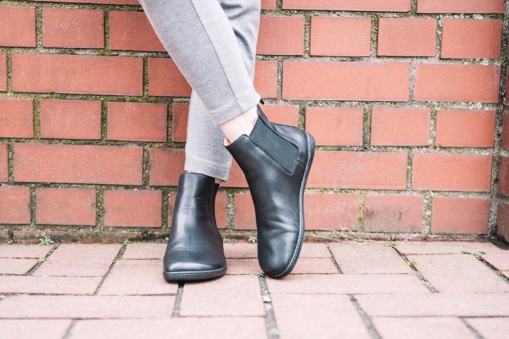 EQUITY Black