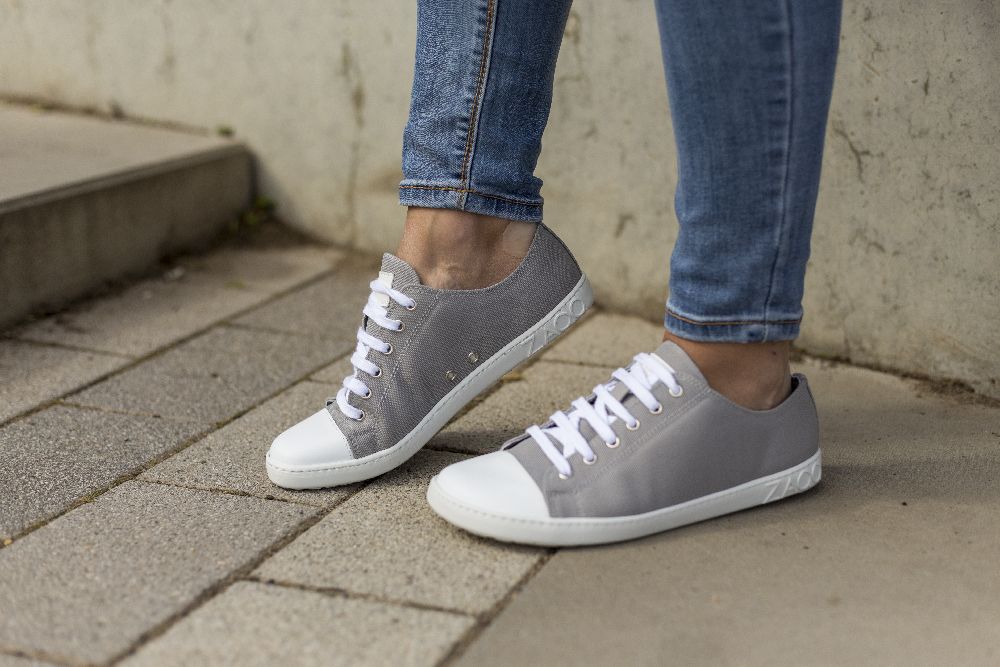 Chuqqs bas gris